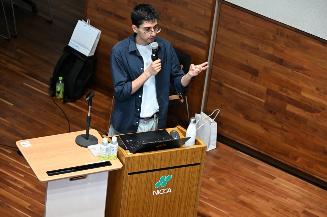 Amil Khanzada leading an AI workshop for industry in Fukui